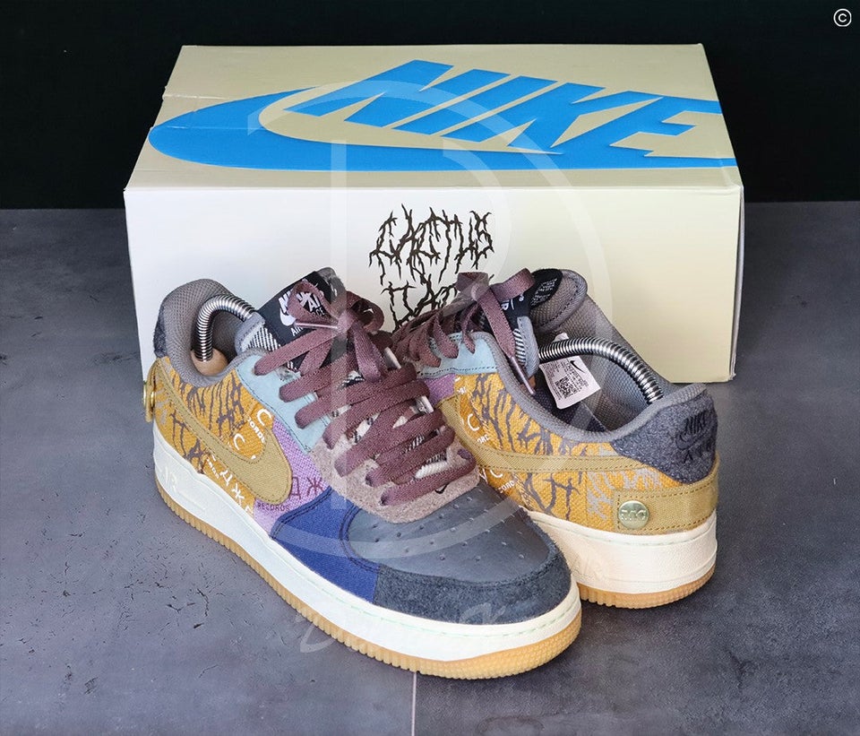 Nike Air Force 1 Low Travis Scott 'Cactus Jack'...