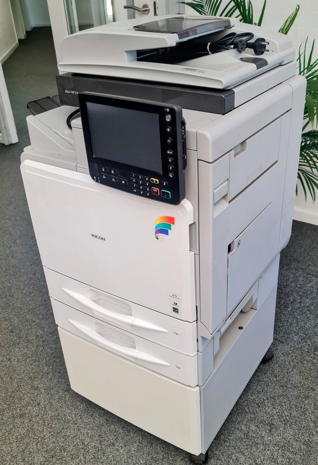Printer/kopimaskine Ricoh MP C300 ny serviceret