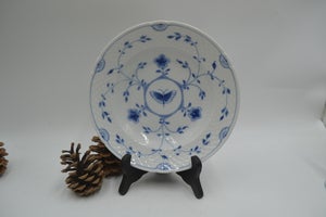 Bing & Grøndahl porcelæn, Sommerfugl dyb tallerken. Nr. 23 Måler 21,5cm