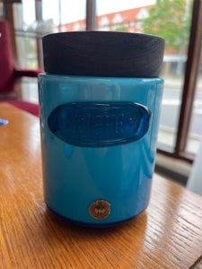 SOLGT - Kaffedåse i Ocean Blå glas fra serien "Palet" - designet af Michael Bang