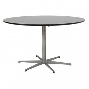 Arne Jacobsen sort cirkulært spisebord Ø:120 Cm.