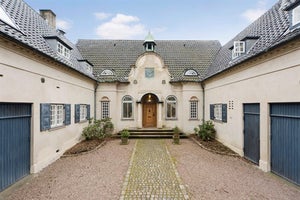 4-værelses Villalejlighed på 208 m² til 13995000 kr. Hans Jensens Vej 15, 290...