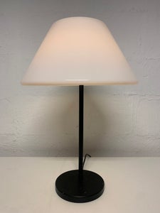 Bordlampe, fra Louis Poulsen 