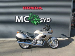 Honda NT 650 Deauville MC-SYD BYTTER GERNE