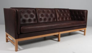 Erik Jørgensen tre personers sofa, model EJ315 mokka anilin
