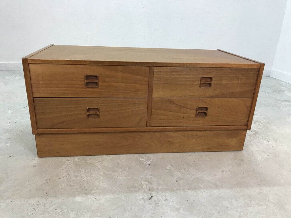 Teak kommode