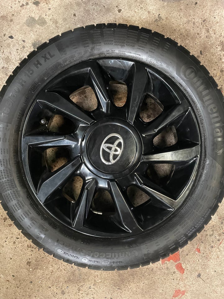 15” orignale Toyota Aygo fælge med Continental s...