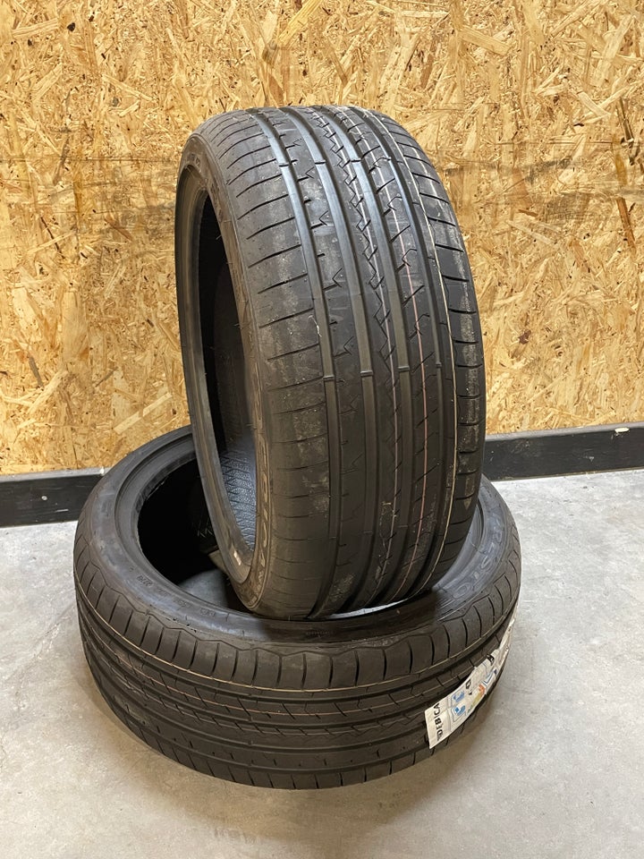 Sommerdæk 225/40 R18 