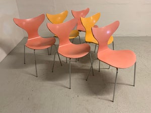 Skalstol, Liljen af Arne Jacobsen
