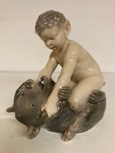 Faun med bjørneunge, Royal Copenhagen, 1. Sortering