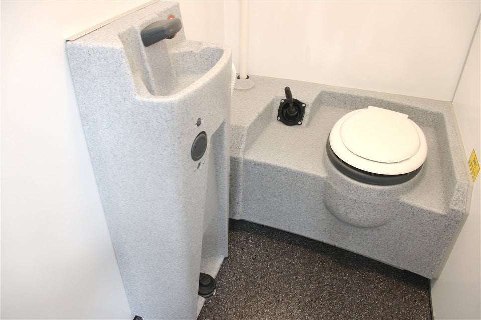 Kongeaa T240 - Toiletmobil m/ 2 x Tanktoilet