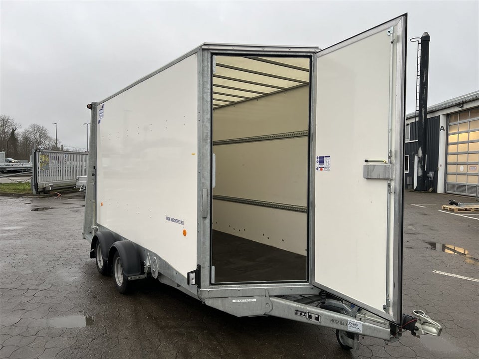 Ifor Williams BV 126-7HR-RD