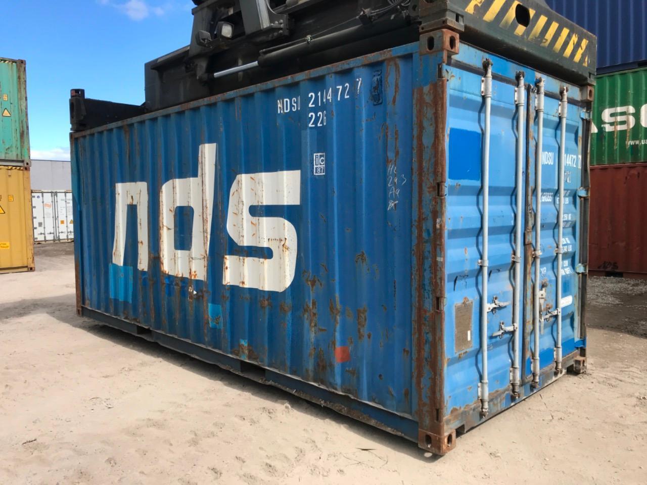 20 fods Container- Står i Hvidovre på Sjælland...