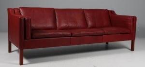 Børge Mogensen. Fritstående tre-pers. sofa, model 2213. Original betrukket