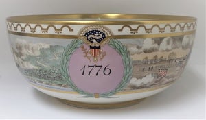 Royal Copenhagen. Porcelæns skål. USA 1776-1976. Diameter 33