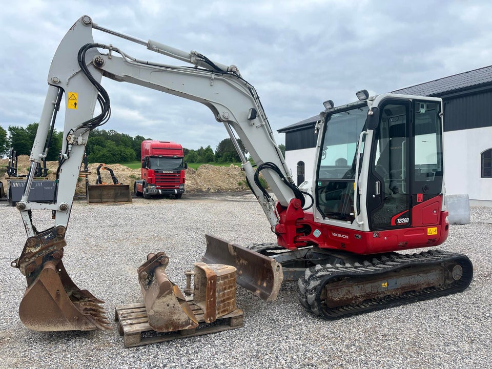 Takeuchi TB 260