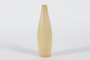 Palshus Keramik
Per Linnemann-Schmidt

Slank vase
lys gu