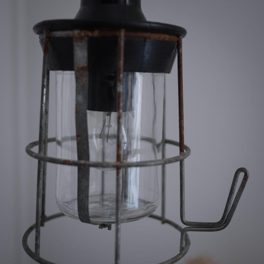 Sort loftlampe i industrielt look, lampe, retrol...