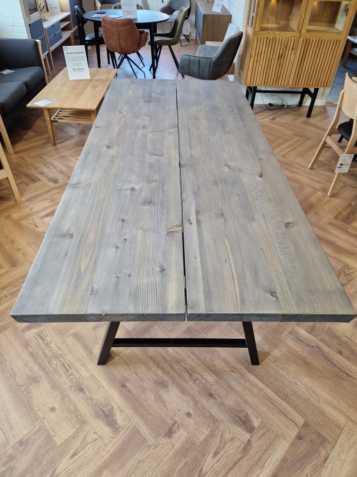 Nyt plankebord 40 mm massivt egetræ 