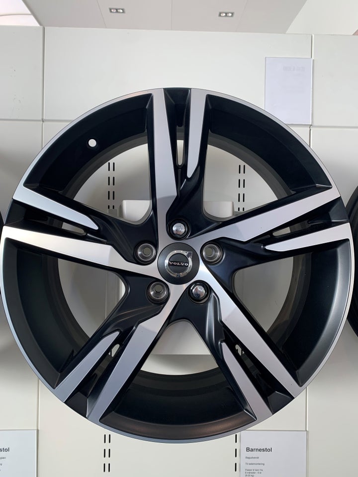 *** RESTSALG Alufælg 19" til Volvo XC40/XC60***