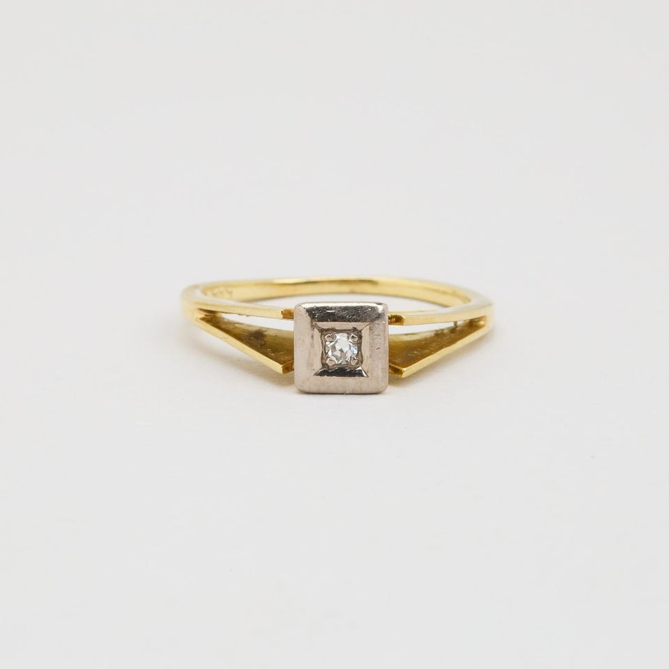 Ring med diamant (0.02 ct) i 14 karat str. 52