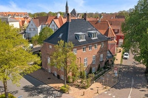 13-værelses Villa på 614 m² til 18500000 kr. Vandværksvej 24, Gerthasminde, 5...