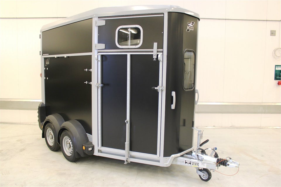 Ifor Williams HB506 Premium | Hestetrailer med f...