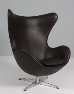 Arne Jacobsen. Lænestol ‘Ægget’, model 3316.