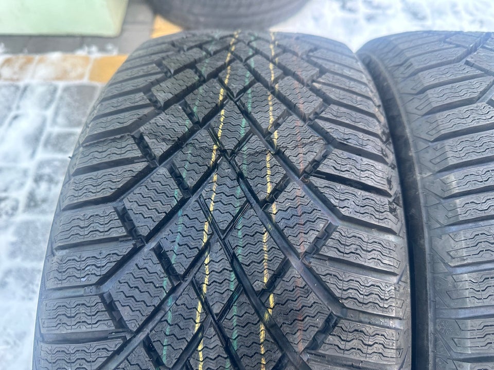 2x Nye Vinterdæk 235/45R17 Continental 