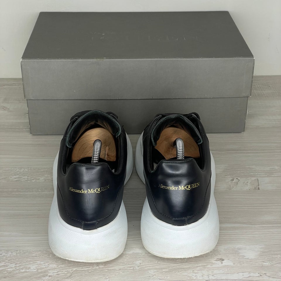 Alexander McQueen Sneakers, 'Sort Læder' Oversiz...