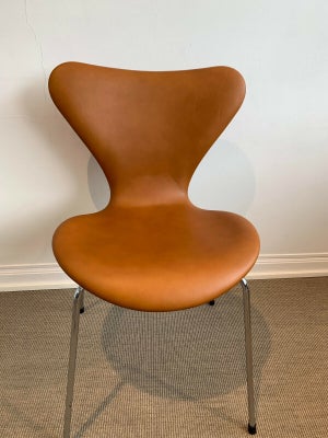 Ombetr kning af Arne Jacobsen 7 er stole i ex. Elegance L der kr