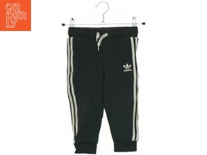 Bukser fra Adidas (str. 86 cm)