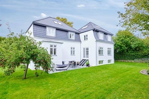 7-værelses Villa på 308 m² til 32500000 kr. P. Heises Vej 7, 8000 Aarhus C