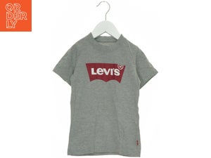 T-Shirt fra Levis (str. 110 cm)