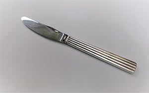 Georg Jensen. Bernadotte. Sterling (925). Frokostkniv. Længd