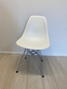 Vitra Eames Plastic DSR Spisebordsstol Hvid/Krom