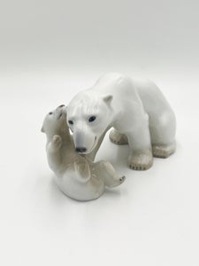 Nr: 2239 - Sjælden Isbjørn med unge - Bing og Grøndahl B&G